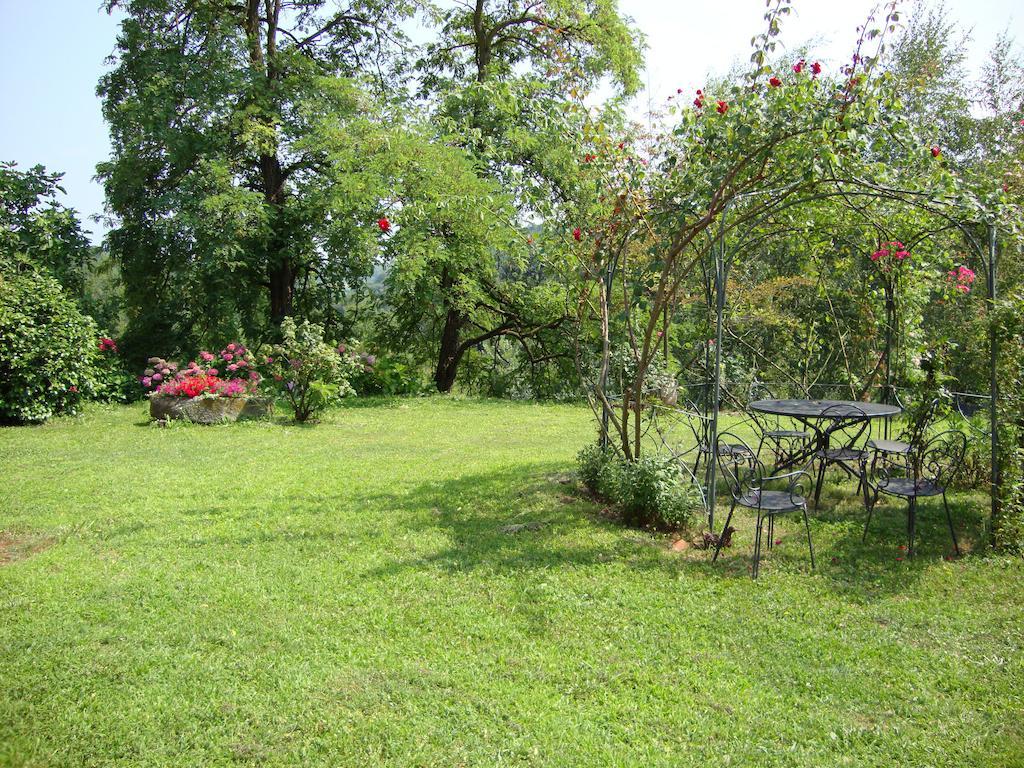 Cascina Nel Bosco Bed & Breakfast Moncucco Torinese Ngoại thất bức ảnh
