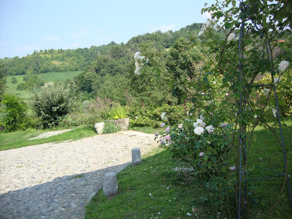 Cascina Nel Bosco Bed & Breakfast Moncucco Torinese Ngoại thất bức ảnh